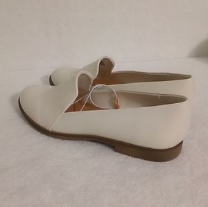 INDIGO RD. HANI FLAT SHOES WOMEN'S | SIZE 8M/7.5M | WHITE BONE